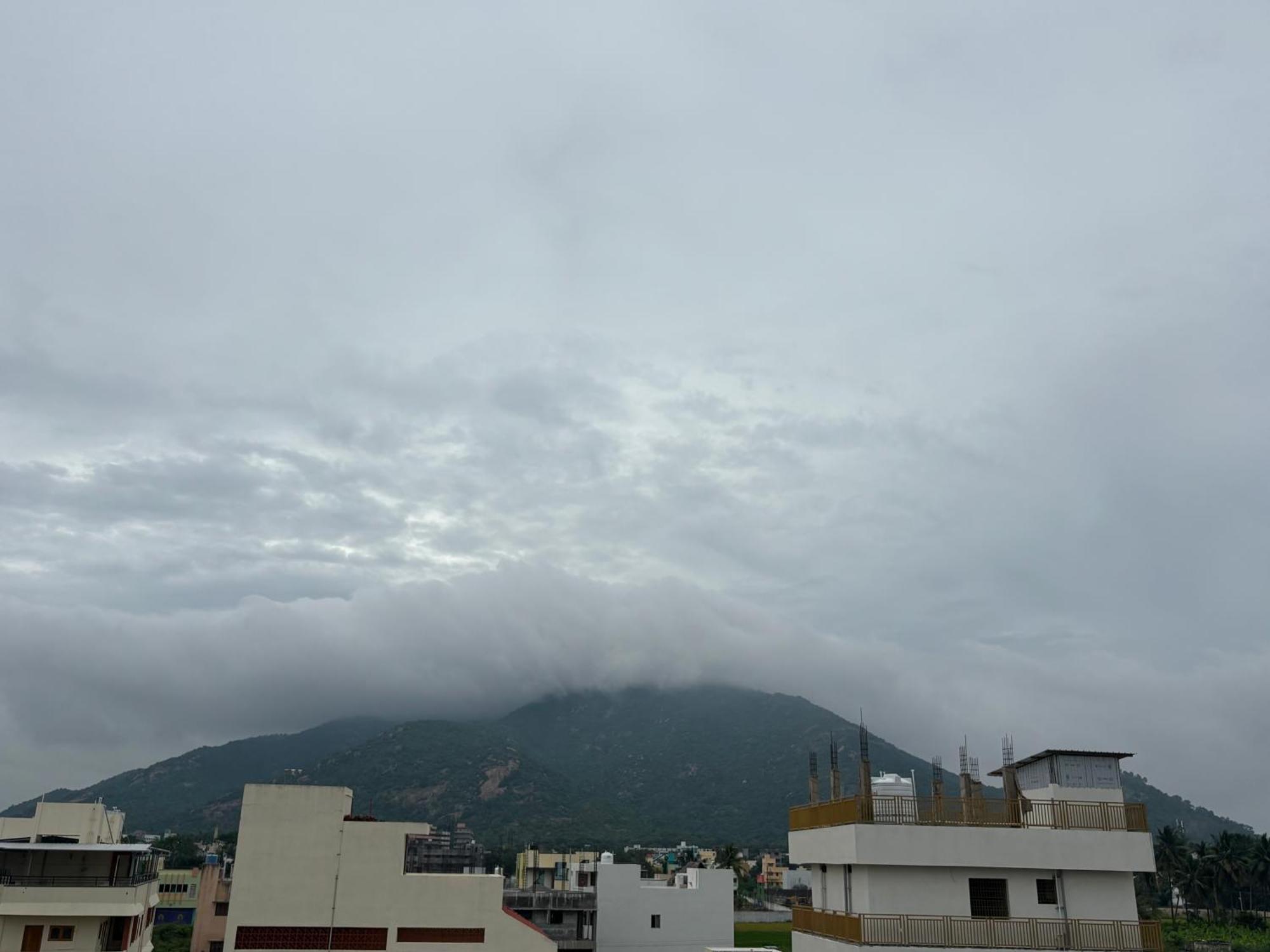 Jo'S Homestay Tiruvannāmalai Esterno foto