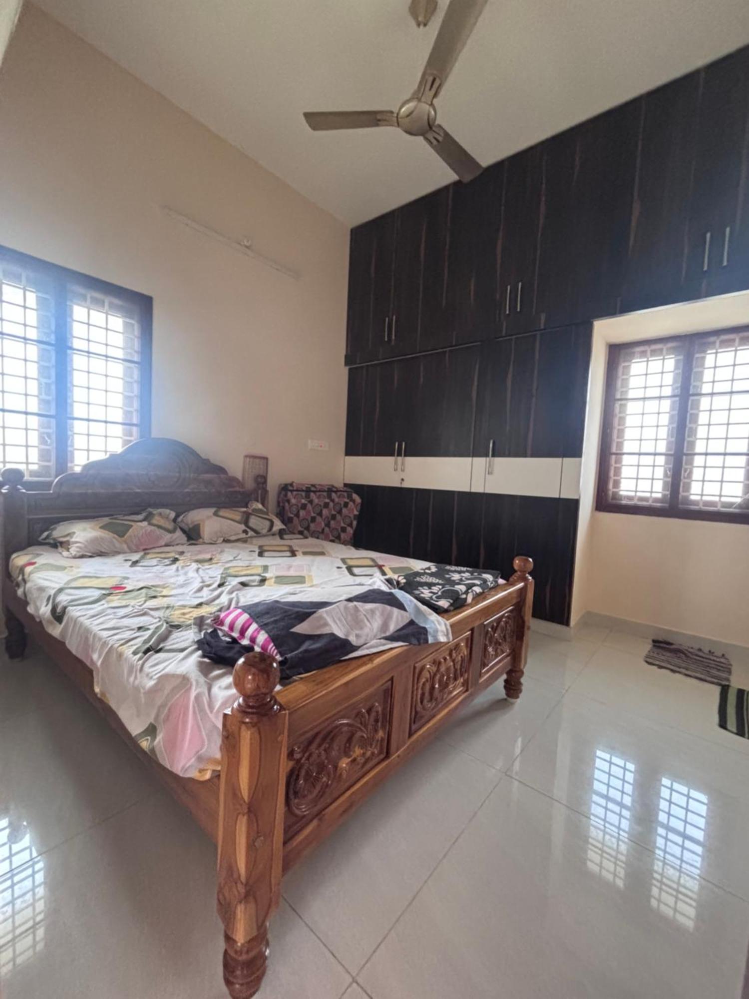 Jo'S Homestay Tiruvannāmalai Esterno foto
